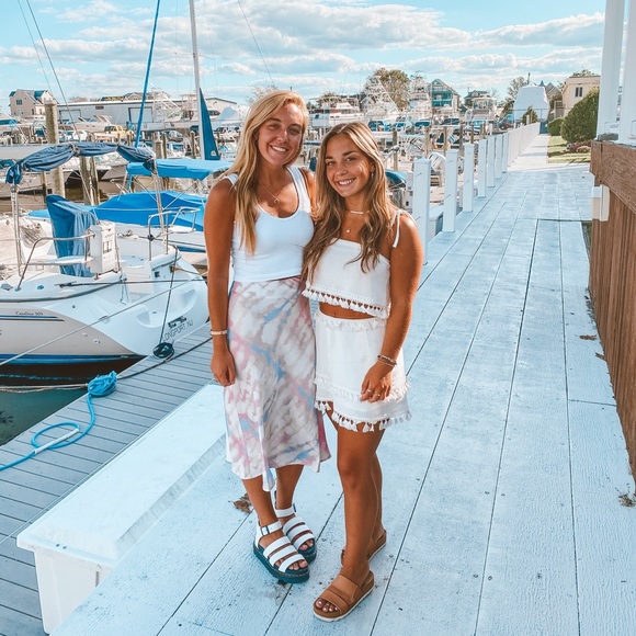 Meet your Posher, Mel - Picture 3 of 7